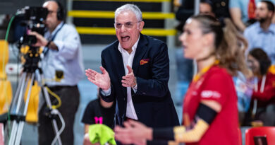 Pallavolo A1F – Cuccarini: “Sono tre settimane che non riusciamo ad allenarci a ranghi completi, come se una squadra di calcio giocasse senza centrocampisti”