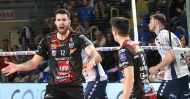 Pallavolo SuperLega – Lagumdzija scatenato, i 3500 dell’Eurosuole Forum festeggiano il 3-0 di Civitanova