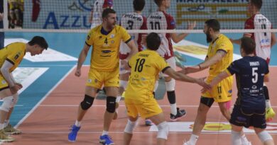 Pallavolo A2 maschile – Tre punti di platino per la Omifer Palmi nella drammatica sfida salvezza di Reggio Emilia