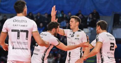 Pallavolo A2 maschile – Al PalaEstra si gioca lo scontro diretto per la corsa ai play off Siena-Pineto